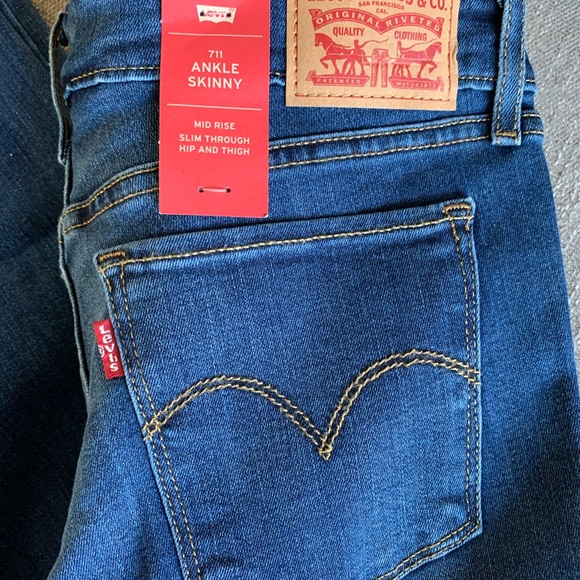 NWT Levi’s mid rise skinny jeans size 29 - Picture 6 of 6